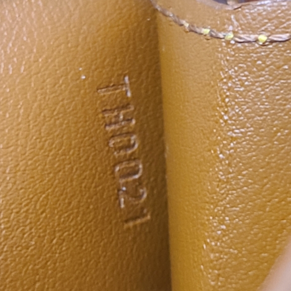 LOUIS VUITTON VINTAGE 2001 RARE FIND MONOGRAM VERNIS MOTT BAG NO LONGER PRODUCED - Picture 15 of 17